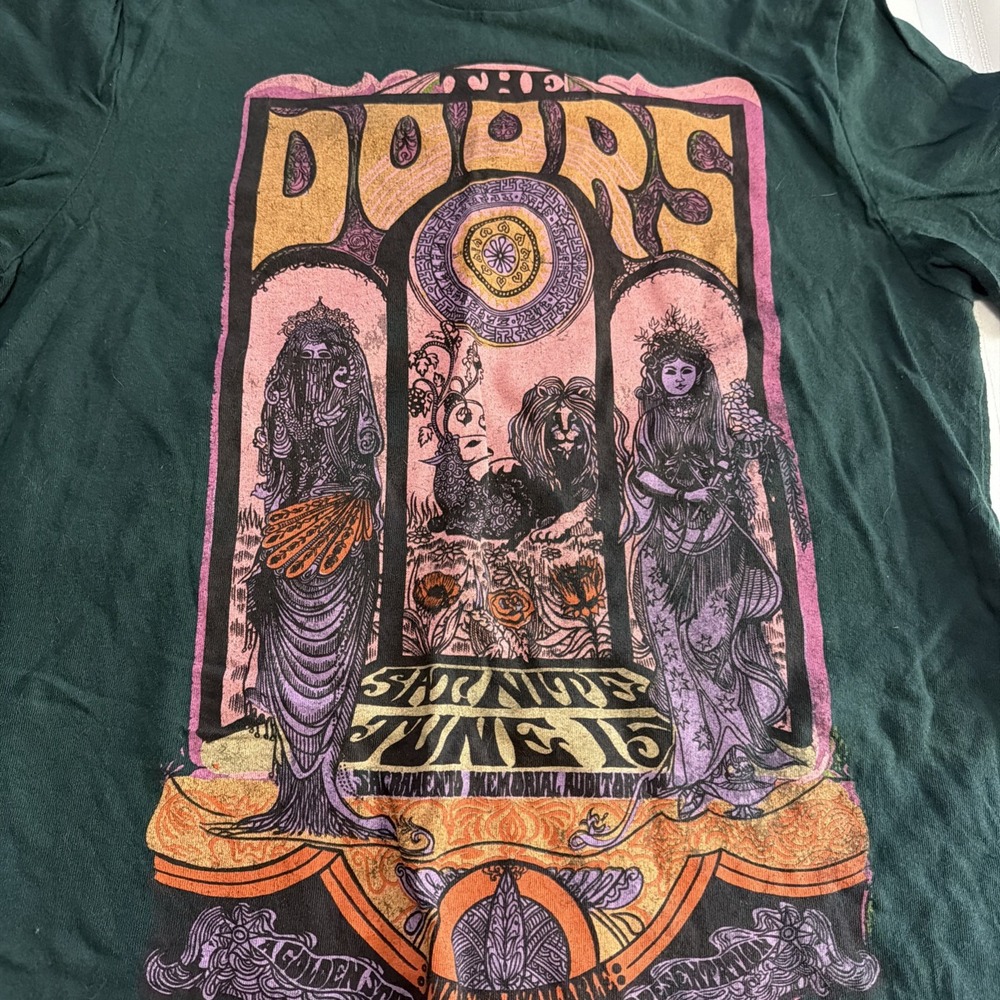 Old Navy The Doors Sacramento Concert Graphic T-Shirt Green XS Classic Rock Tee